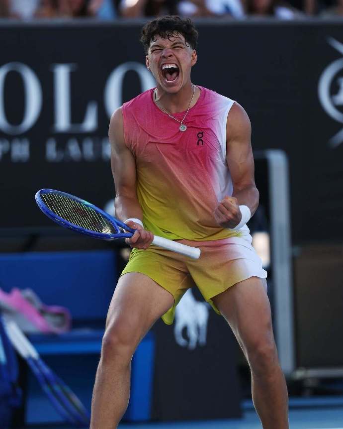 世界网球队血洗欧洲网球队,瓦林卡关键制胜 世界网球队血洗欧洲网球队,瓦林卡关键制胜