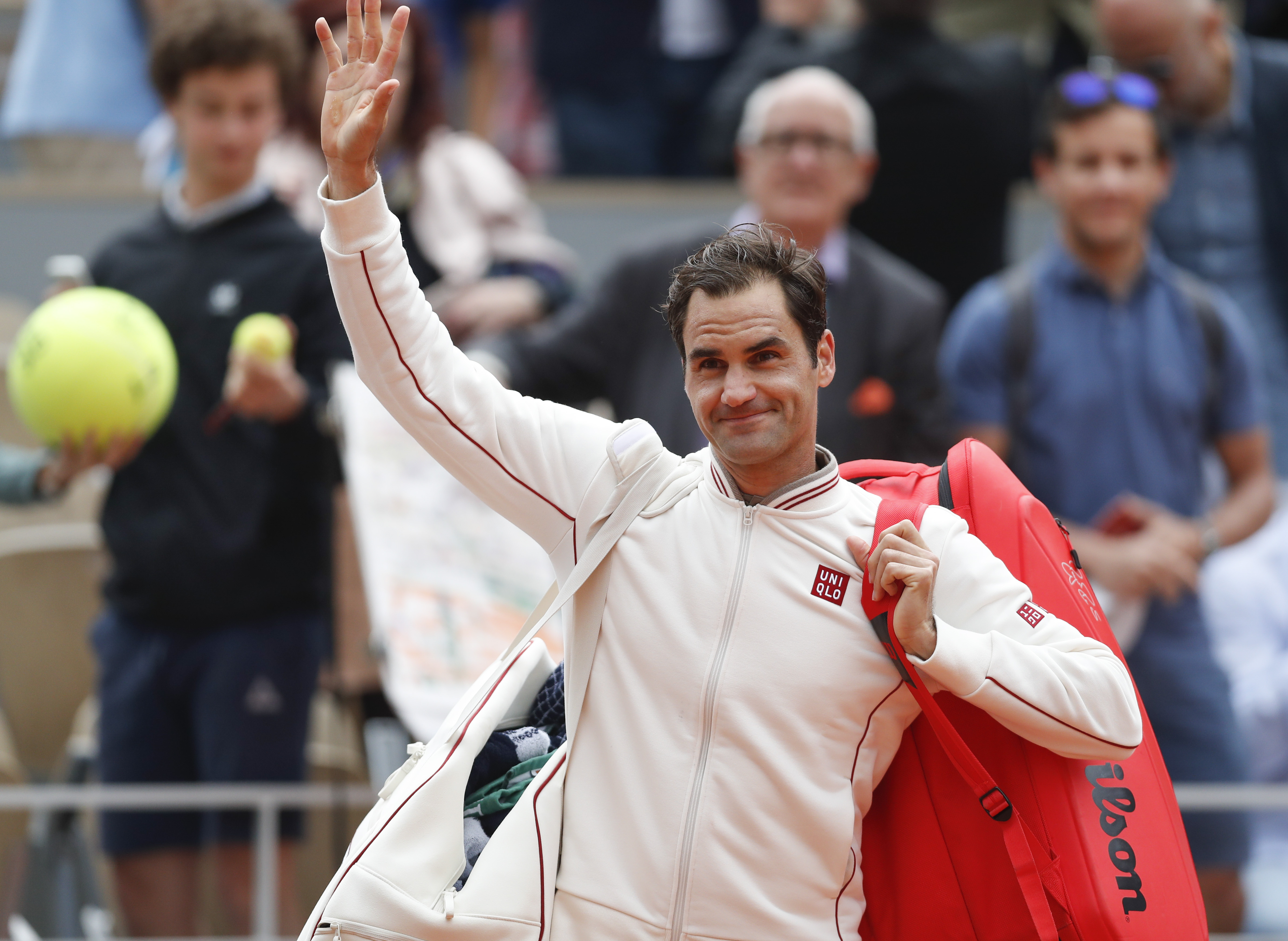 世界网球队横扫西班牙网球队，费德勒统治全场