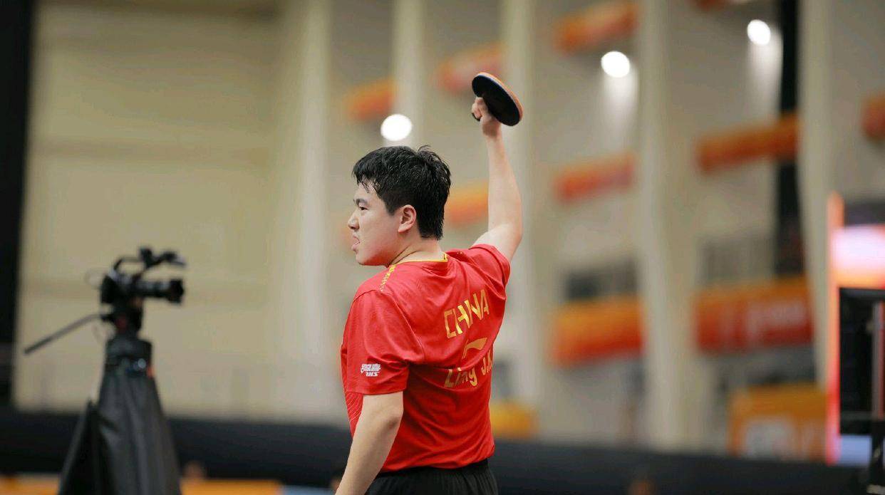 包含奥地利队完胜葡萄牙队，梁靖崑统治全场的词条