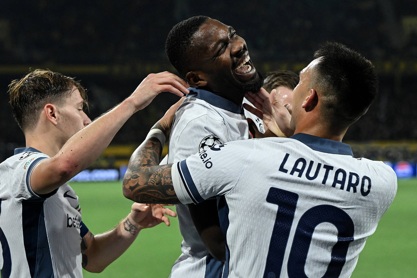 巴萨翻盘马德里竞技，若日尼奥点燃赛场