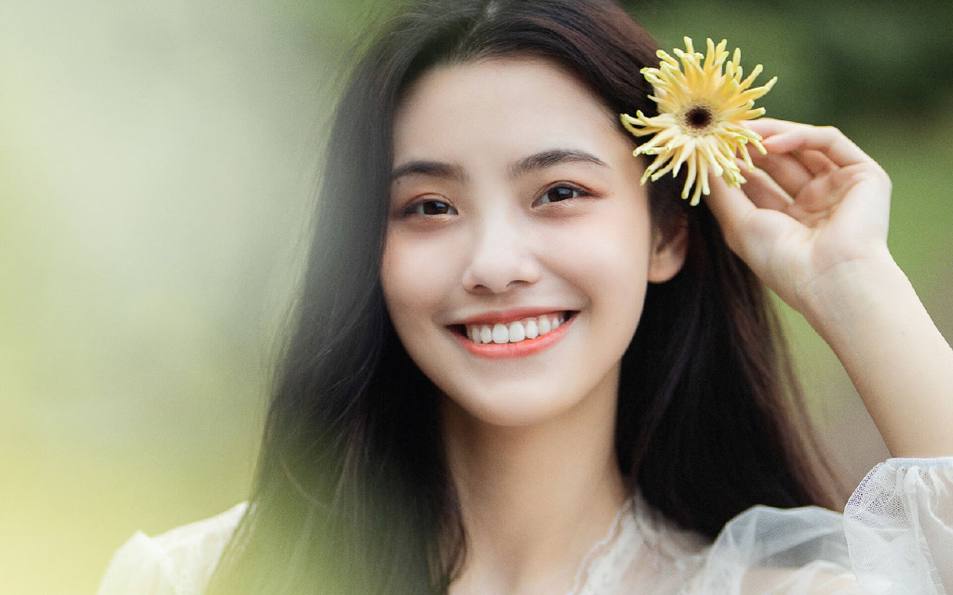 双星耀巴黎，足球乒乓共绘荣耀