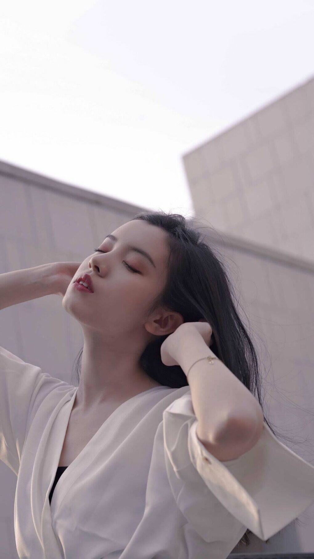 东方风暴席卷萨城,浙江队末节逆转国王,浓眉哥45分点燃篮球圣火