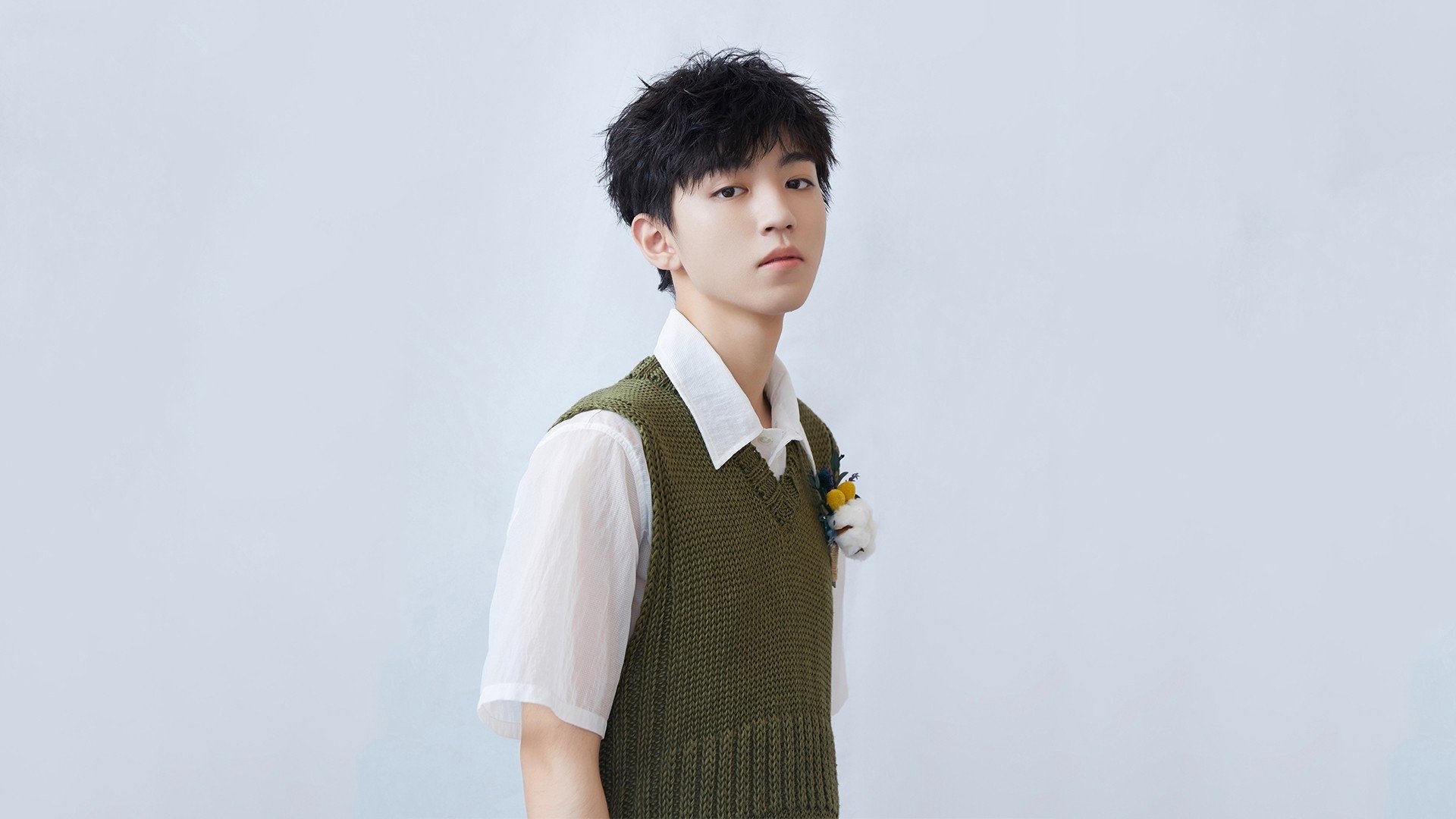 爱游戏官方入口-双重爆冷，英雄觉醒，昨夜两场赛事改写剧本