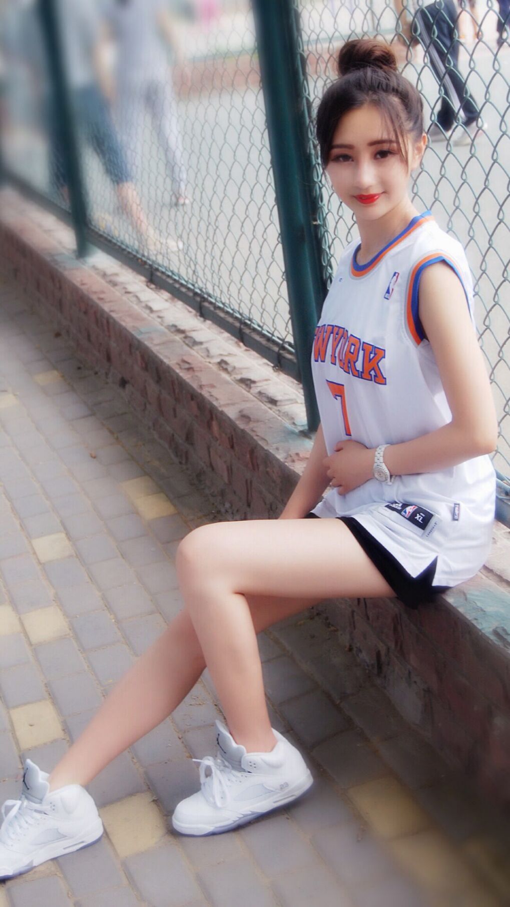 爱游戏下载-友谊赛的战术启示，拉齐奥速胜五星巴西，巴斯托尼化身防线指挥官