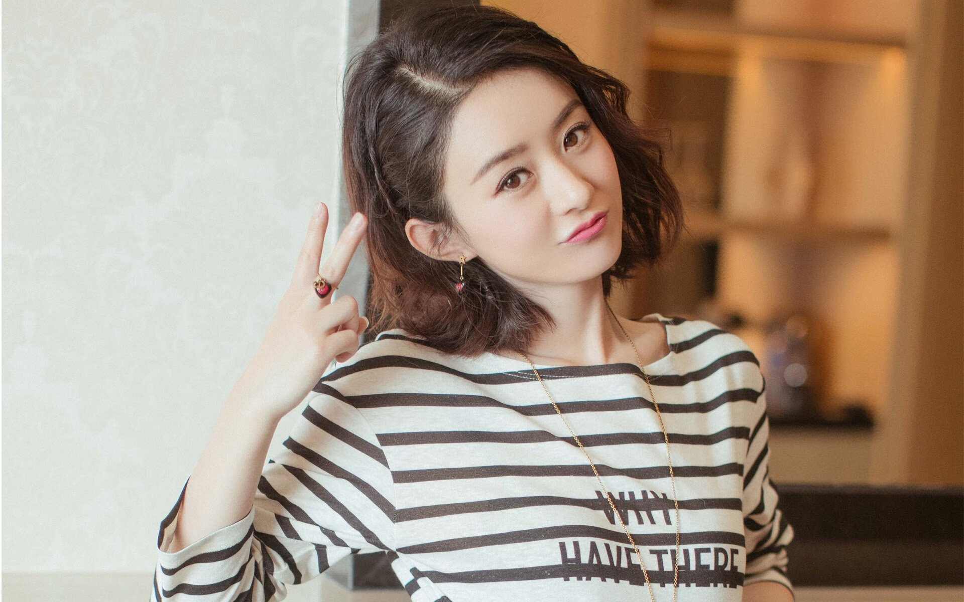 时间的缝隙,当唯一性在绿茵场显形—从米兰压迫艺术到京多安的决赛接管