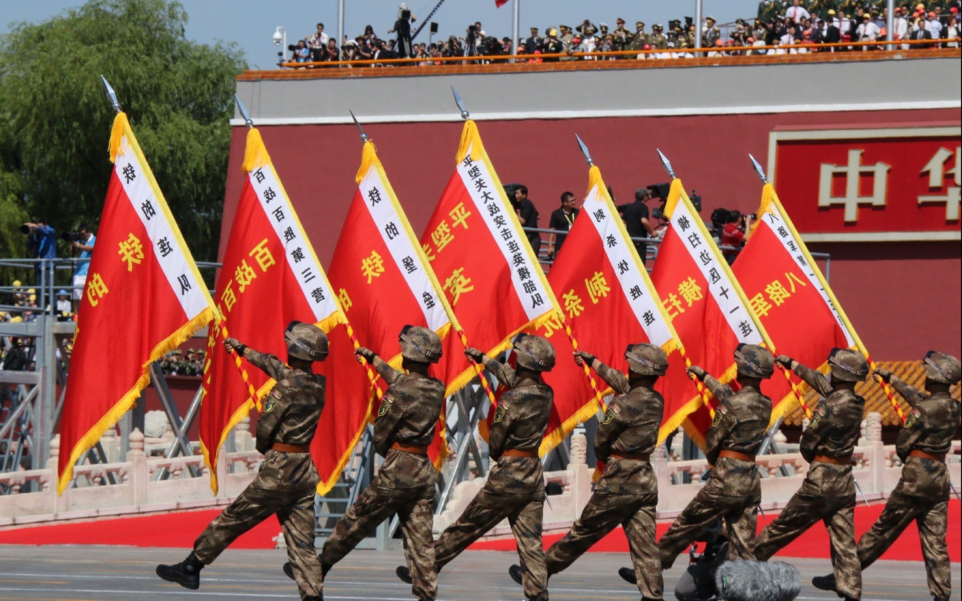 潮汐之主，苏亚雷斯在欧冠半决赛之夜的节奏交响