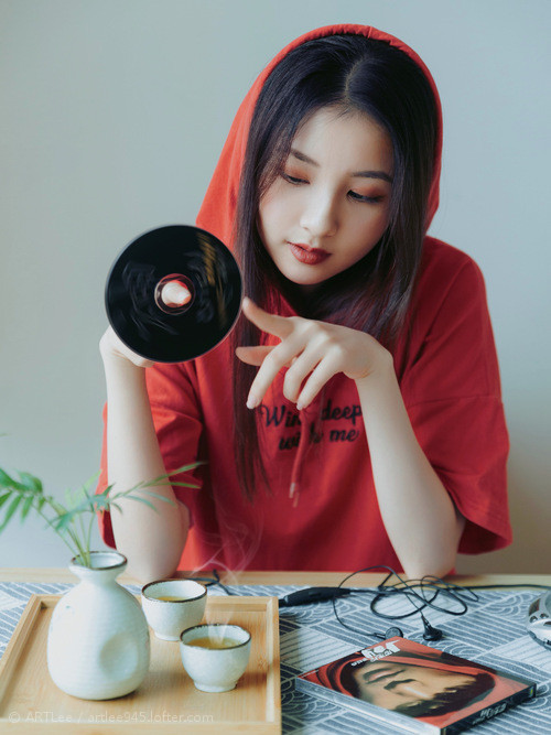 爱游戏娱乐-世界杯之夜，当浓眉在美加墨的喧嚣中掌控独属于他的节奏