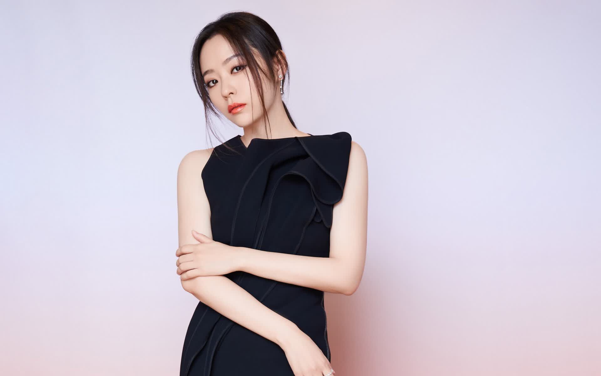 爱游戏APP-碾压背后的美学，当厄瓜多尔让足球重回唯一的秩序